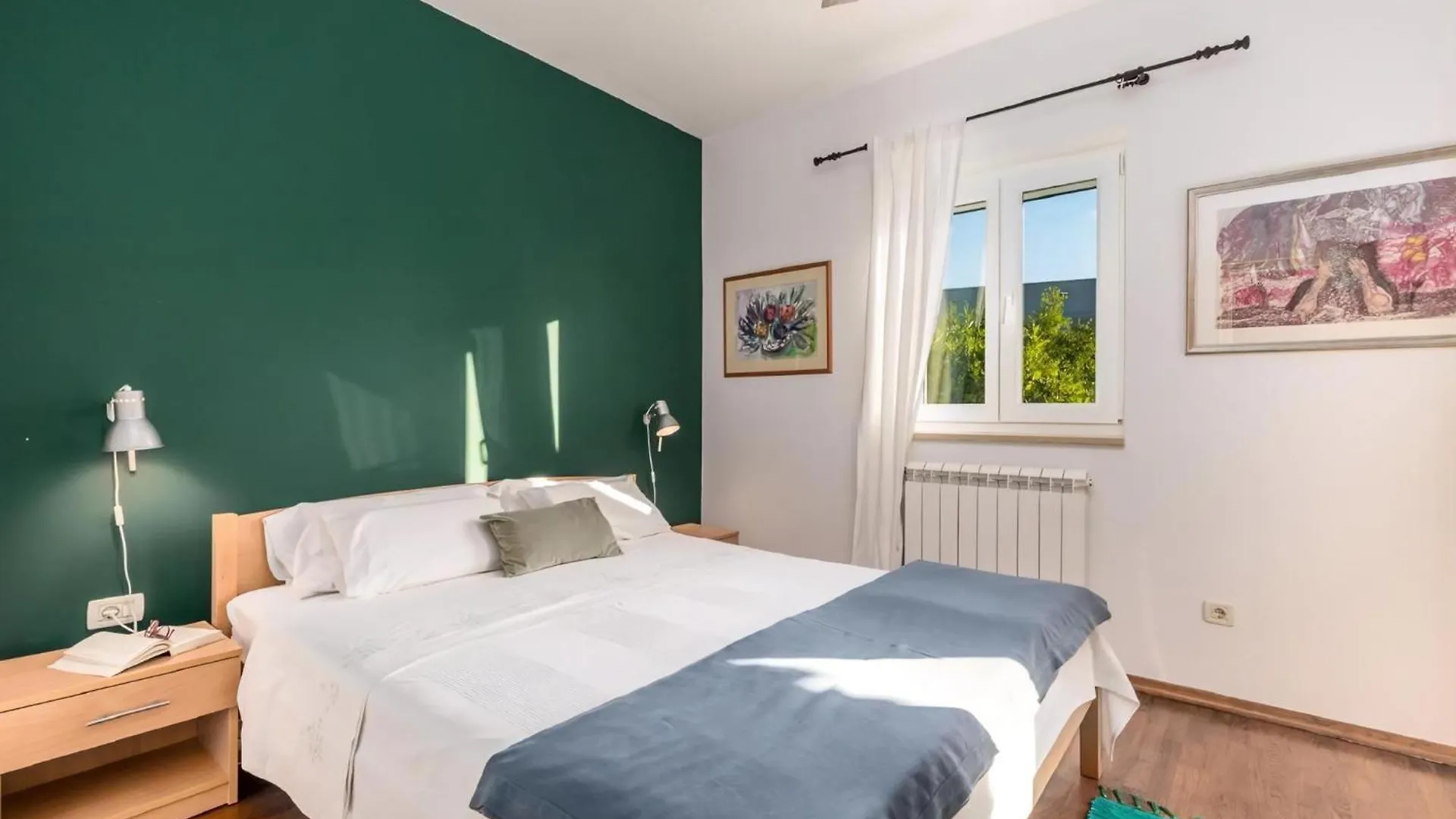 Villa Lidija Mit Pool Fuer 8 Personen Antonci  Antonci (Porec)