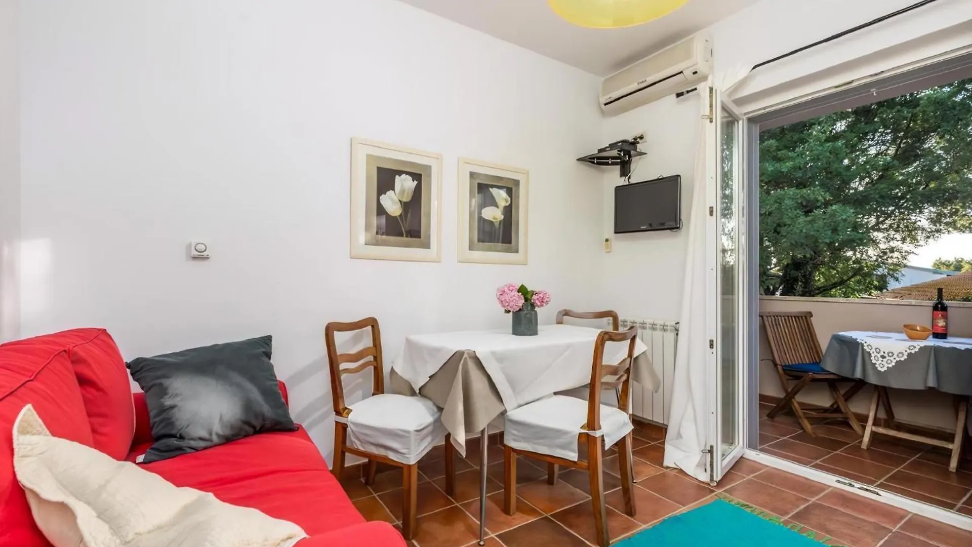 Villa Lidija Mit Pool Fuer 8 Personen Antonci  Holiday home Antonci (Porec)